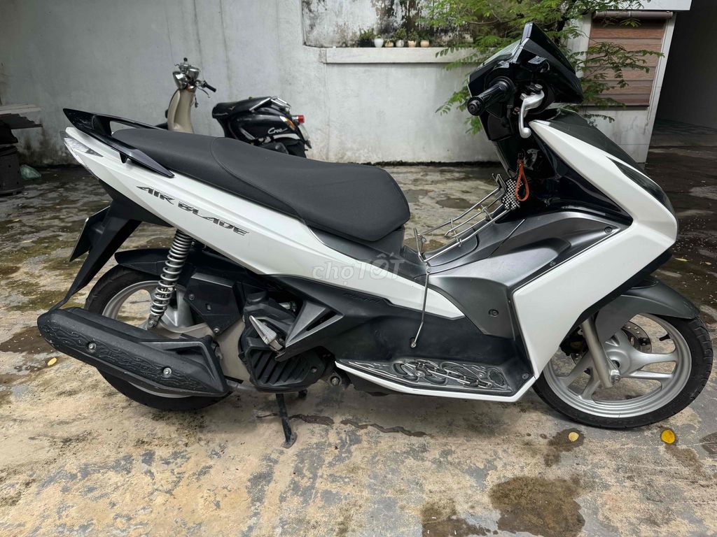 Воздушный клинок Honda 2015 белый