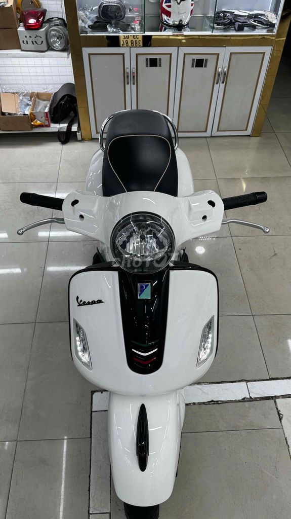 Vespa Gts 125 Iget , Abs , Chính chủ một chủ TP. Mua bán Xe máy tại Quận Phú Nhuận Tp Hồ Chí Minh được đăng bởi VESPA  PIAGGIO BẢO HƯNG Vespa cũ trả góp  hình 16
