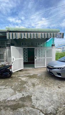 Nhà 2pn hẻm Đường Nguyễn Văn Linh gần lộ 40m. Cho thuê nhà ở tại Quận Bình Thuỷ Cần Thơ được đăng bởi Nghi Nguyen