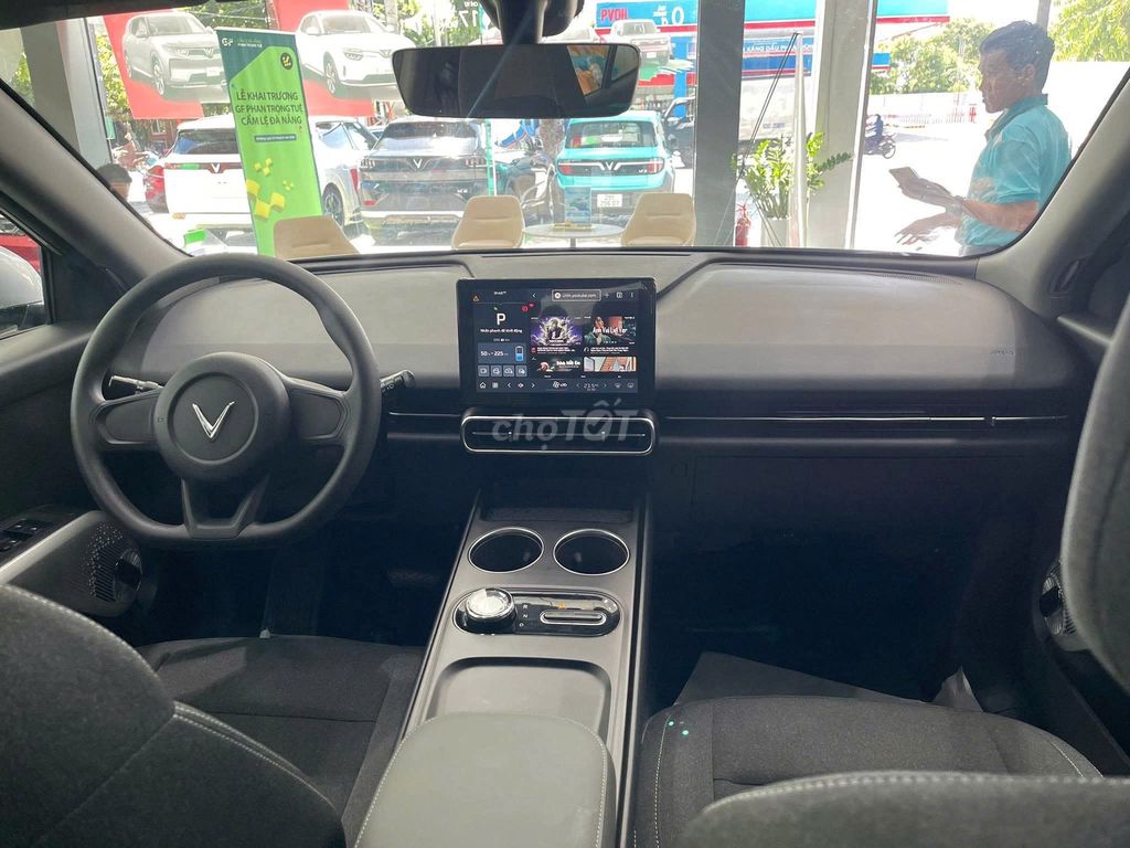 Vinfast Limo Green 2026 photo 5