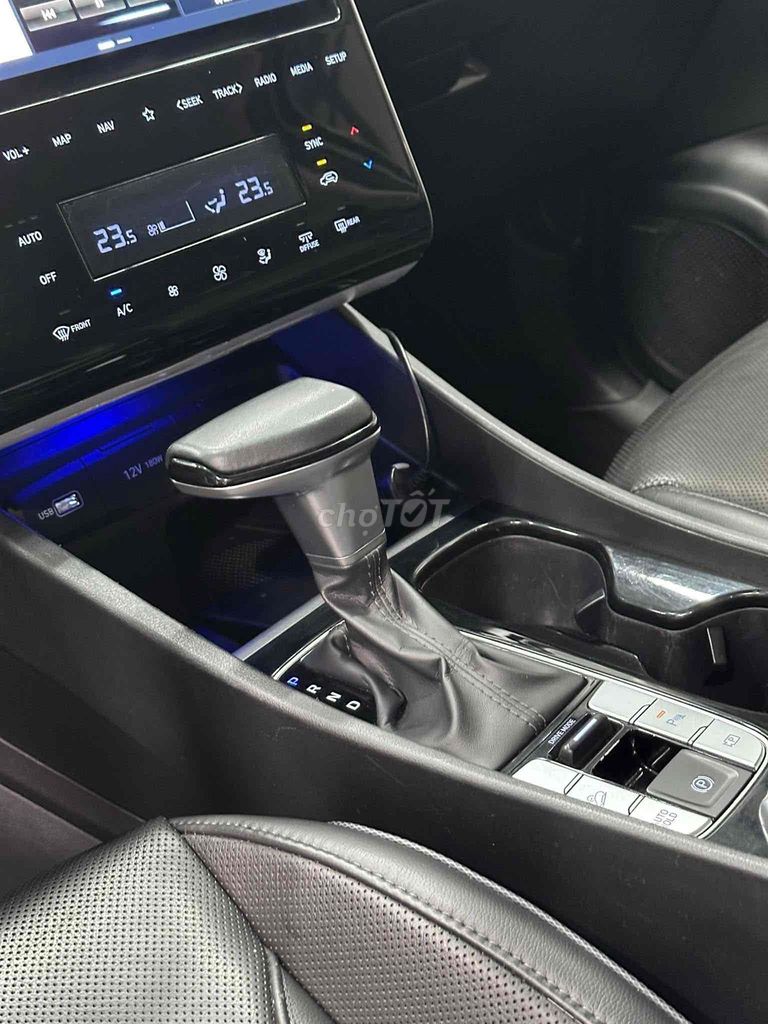 Hyundai Tucson 2022 2.0 Xăng Đặc Biệt Trắng. Mua bán Ô tô tại Thành phố Buôn Ma Thuột Đắk Lắk được đăng bởi Hiếu Đắk Lắk hình 12