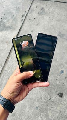 2 xác Samsung Z Flip 1 và zflip 4