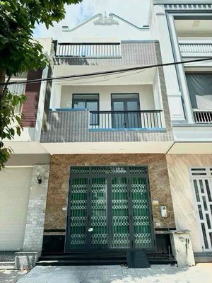 CHO THUÊ NHÀ TRỆT 2 LẦU TRỤC CHÍNH KDC HƯNG PHÚ 1. Cho thuê nhà ở tại Quận Cái Răng Cần Thơ được đăng bởi Tấn Hào BĐS Cần Thơ