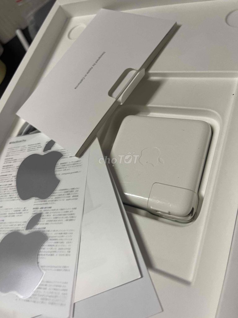 Macbook Pro M1 13” 2020 16g/512 sạc28 fullboxbh3 t. Mua bán Laptop tại Quận 3 Tp Hồ Chí Minh được đăng bởi Phúc Nguyễn hình 1