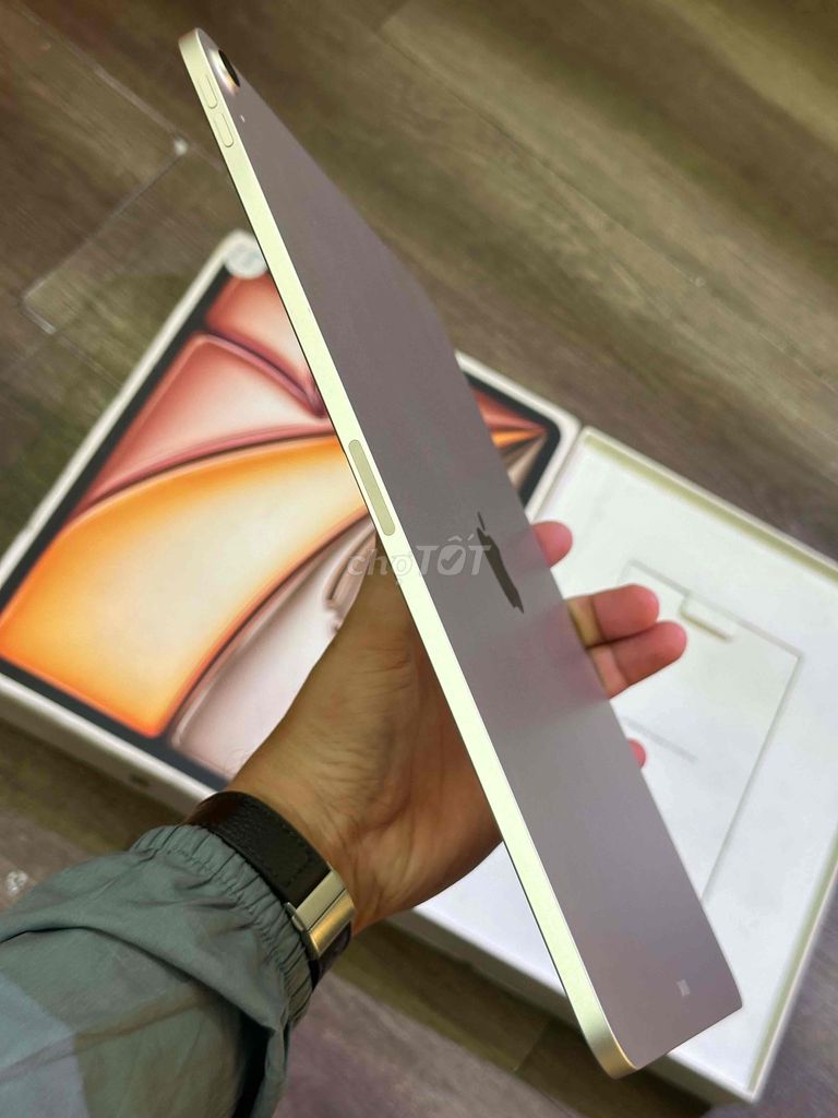Apple iPad Air 7 M3 13 inch 128GB Bạc. Mua bán Máy tính bảng tại Quận Tân Phú Tp Hồ Chí Minh được đăng bởi Nguyen Anh Apple Watch hình 1