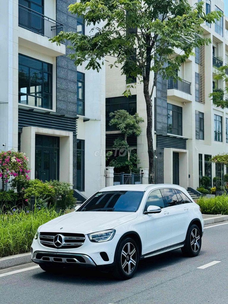 Mercedes Benz GLC 2020 200 4MATIC - 60000 km. Mua bán Ô tô tại Quận Hoàng Mai Hà Nội được đăng bởi Mr Tài hình 1
