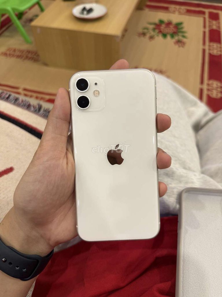 Apple iPhone 11 64GB. Mua bán Điện thoại tại Quận Lê Chân Hải Phòng được đăng bởi Nga Lưu Thị hình 1