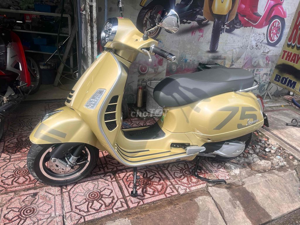 vespa gts 300 quasar nhập khẩu. Mua bán Xe máy tại Quận Tân Bình Tp Hồ Chí Minh được đăng bởi Thân Tuân hình 7