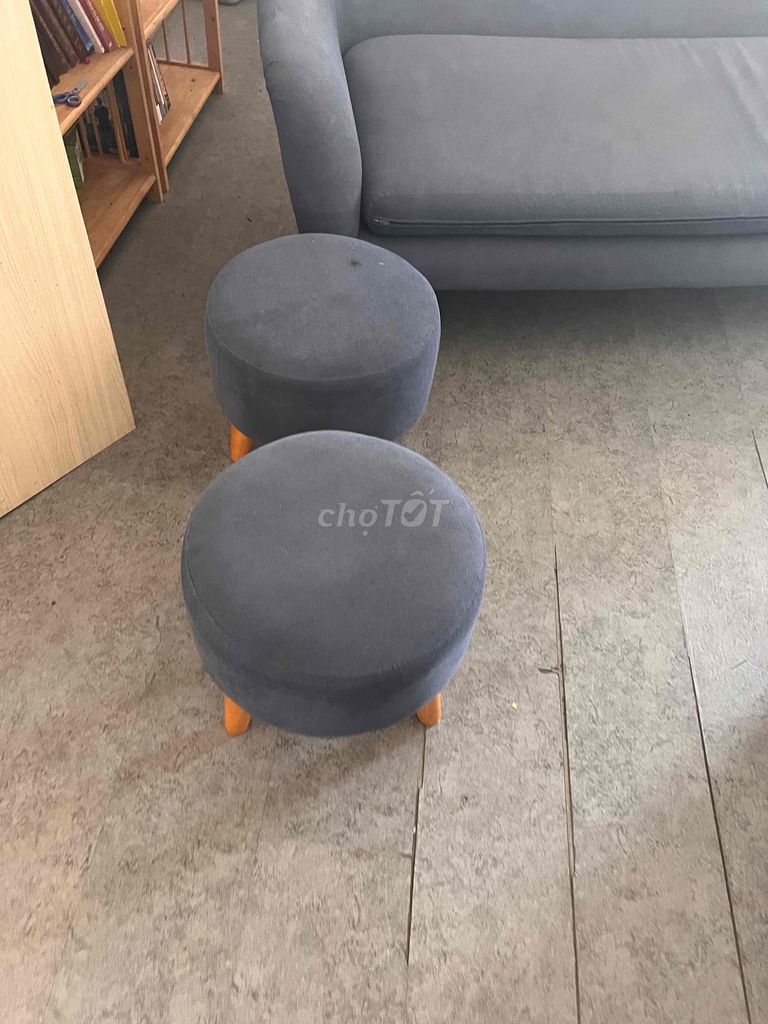 Sofa và ghế đôn Vải Xám Đã sử dụng. Mua bán Bàn ghế tại Quận Ô Môn Cần Thơ được đăng bởi Quang Vũ hình 1