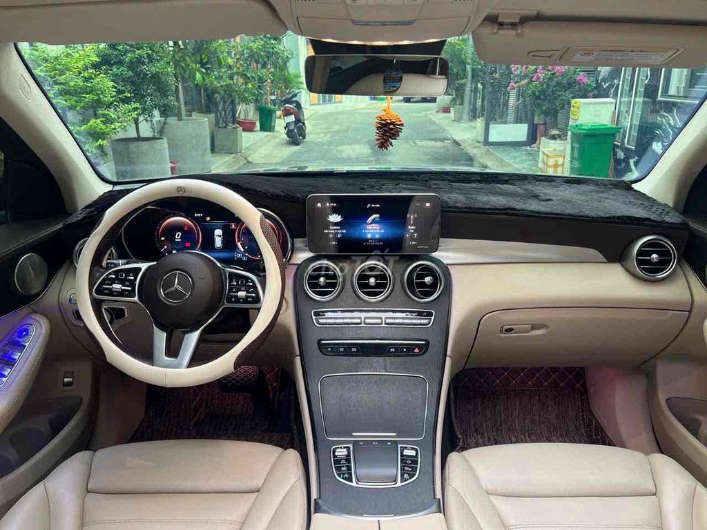 MERCEDES BENZ GLC 300 4MATIC MODEL 2022 XE CÁ NHÂN. Mua bán Ô tô tại Quận Gò Vấp Tp Hồ Chí Minh được đăng bởi Ca Thị Thanh Huệ hình 4