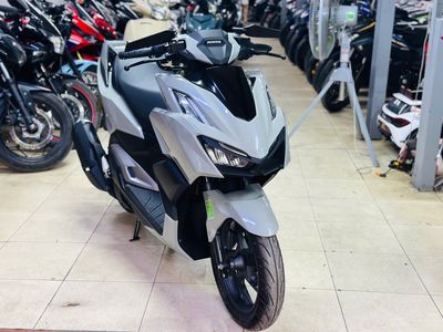 XE MÁY THỊNH PHÁT - VARIO 160 XÁM 160 ABS 2025 99%. Mua bán Xe máy tại Quận Bắc Từ Liêm Hà Nội được đăng bởi XE MÁY THỊNH PHÁT XE LƯỚT GIÁ RẺ