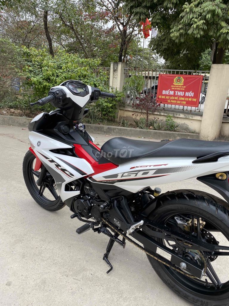 Siêu Mới Exciter 150 Chính chủ —2018 máy zin 100%. Mua bán Xe máy tại Quận Nam Từ Liêm Hà Nội được đăng bởi tuấn hình 4