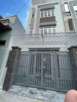 Hot hot 🌼🌼 👉🏻Chủ gửi: nhà 1tret 3 lầu cách Lê Văn Thịnh chỉ 20m hẻm ÔT