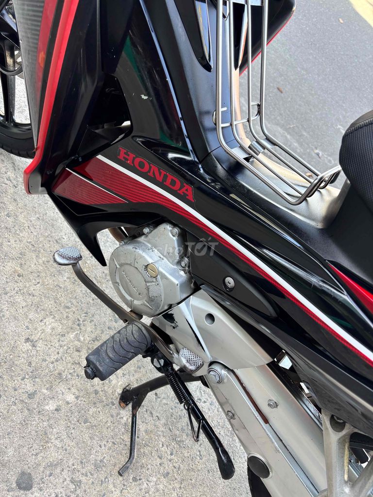 Honda Wave RSX 110 Đen đỏ. Mua bán Xe máy tại Thị xã Bến Cát Bình Dương được đăng bởi xe máy trả góp tín nghĩa  hình 4