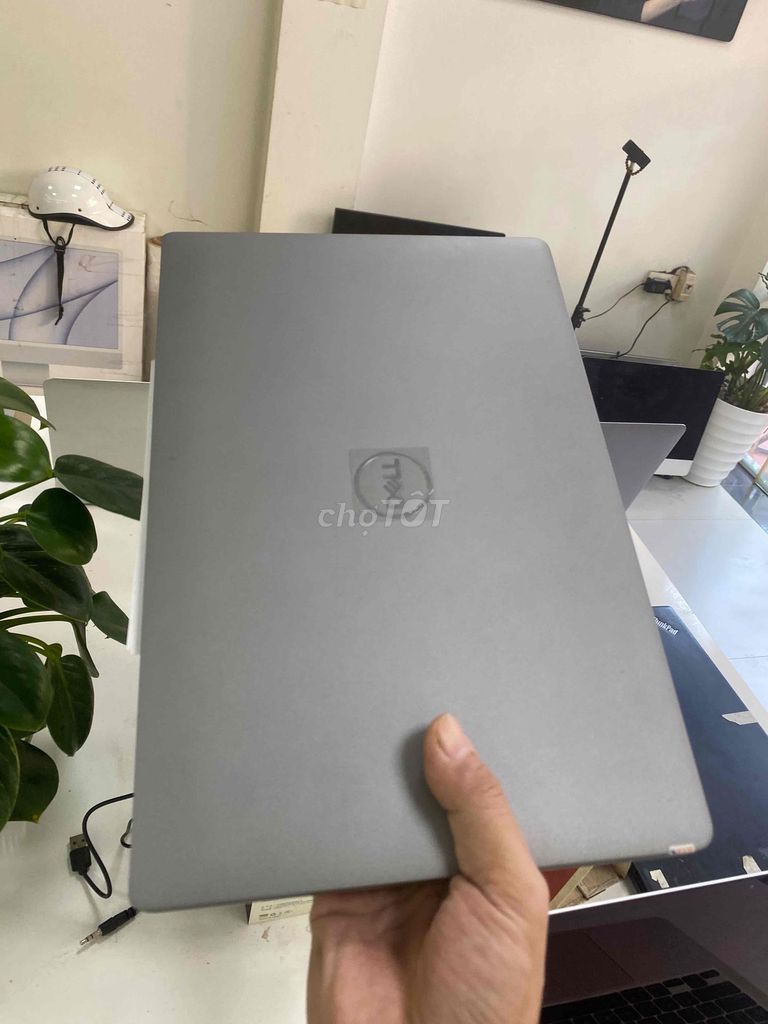 laptop dell latutide5430 chip i5 gen12 ram8 ssd256. Mua bán Laptop tại Quận Hoàng Mai Hà Nội được đăng bởi Mac98 hình 1