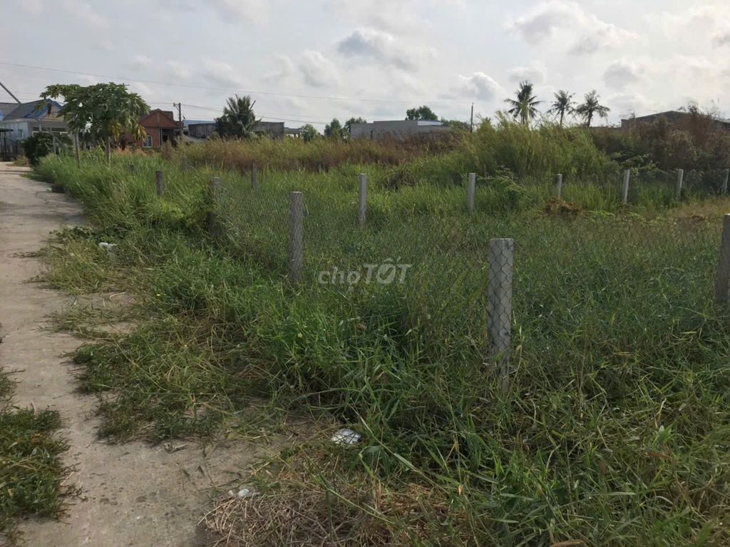 Chính chủ cần bán 250m2 đất full thổ cư gần Quốc Lộ 50B