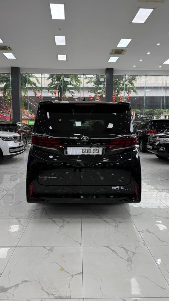 Bán Toyota Alphard 2024, lăn bánh 1 vạn Km như mới. Mua bán Ô tô tại Quận Bắc Từ Liêm Hà Nội được đăng bởi Mr Hợi  hình 5