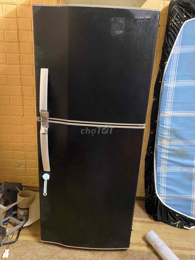 Tủ lạnh Toshiba GR-R19VPP/VUP Đen 175L. Mua bán Tủ lạnh tại Quận Bắc Từ Liêm Hà Nội được đăng bởi Thắng Hoàng Văn hình 1