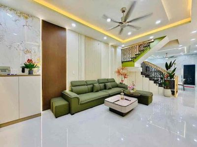 Quá rẻ, Quan Nhân nhà xây mới đẹp, ở ngay,gần phố, 2 thoáng,ngõ thông