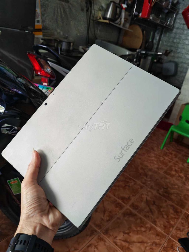 Microsoft Surface 3 Pro 4GB/128GB Bạc. Mua bán Máy tính bảng tại Quận Tân Phú Tp Hồ Chí Minh được đăng bởi Minh Tâm hình 1