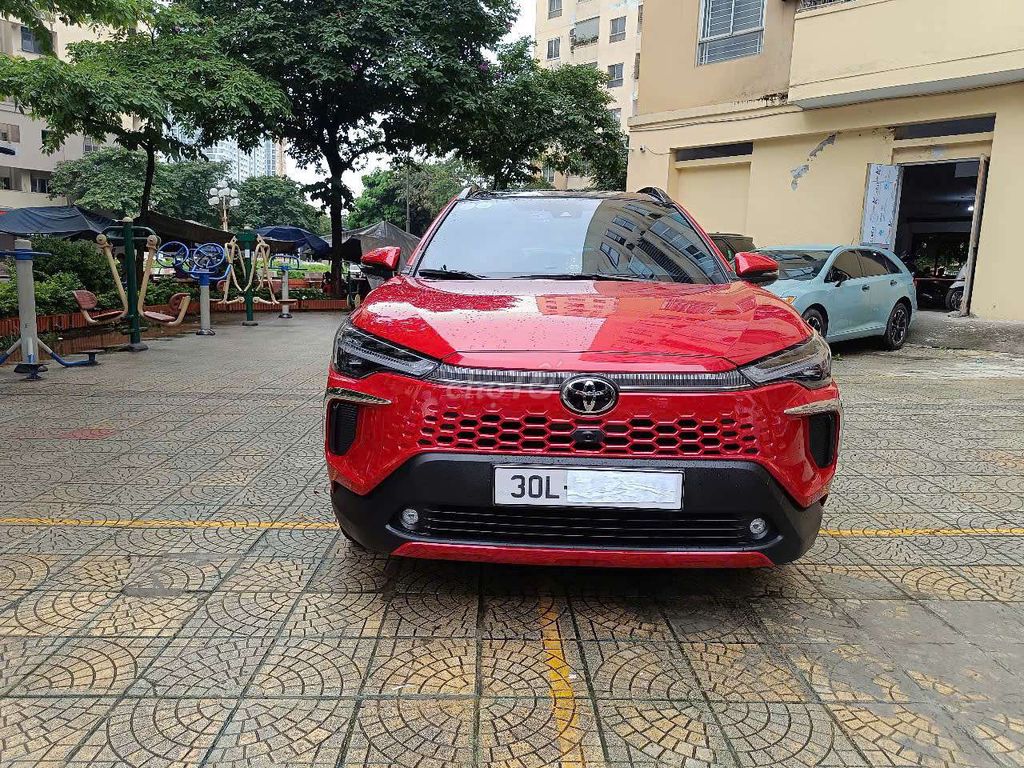 Toyota Cross 2025 1.8V - 1200 km