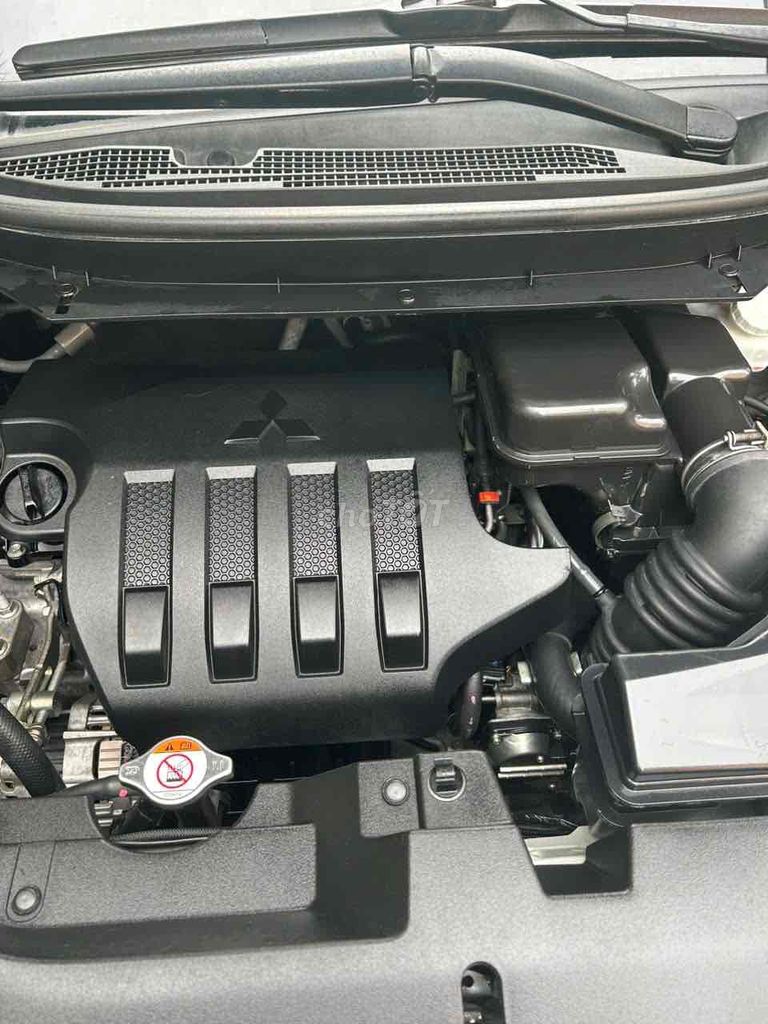 Mitsubishi Xpander 2019 Bạc 38000 km. Mua bán Ô tô tại Quận Tân Bình Tp Hồ Chí Minh được đăng bởi Thuỳtrang hình 2