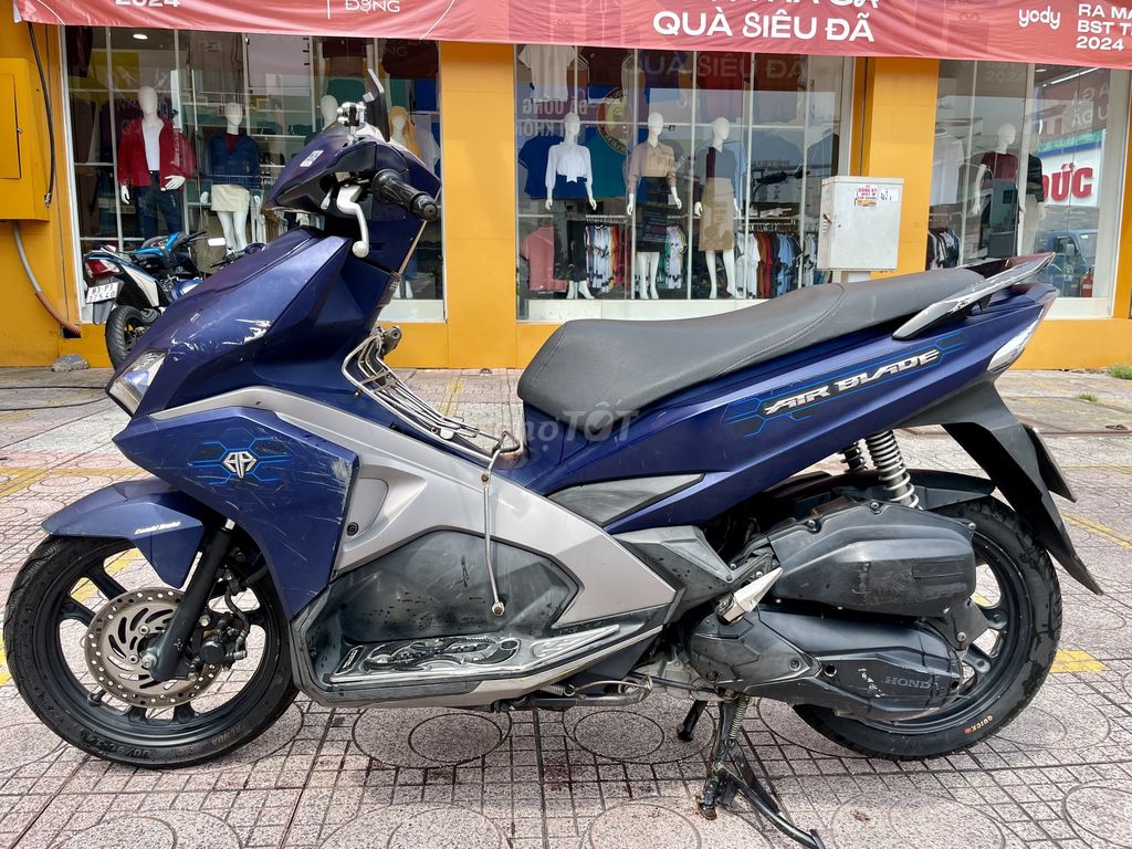 Honda Air Blade 125 2016 Chính chủ,Bao máy zin100%