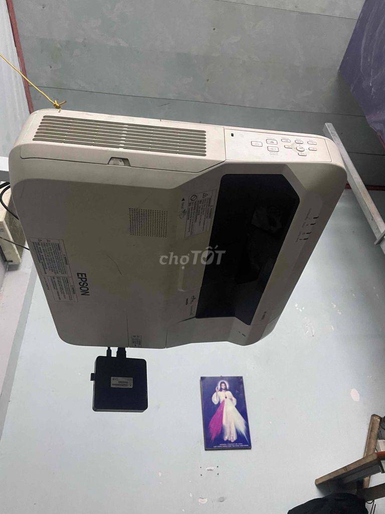 Máy chiếu Epson EB-1460Ui 4.400 Ansi Lumens. Mua bán Đồ dùng văn phòng tại Thành phố Thủ Đức Tp Hồ Chí Minh được đăng bởi Tính Bùi hình 1