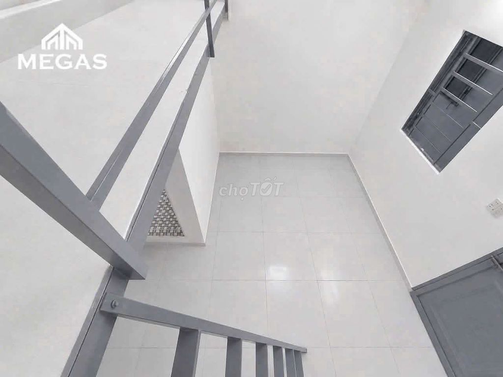 Дешевая комната на границе с Говыапом — высокий потолок 2м, новый удобный ремонт