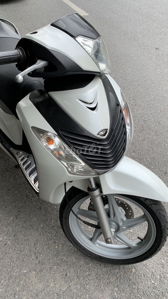 Sh nhập ý.máy zin,hồ sơ cầm tay.ít sd. Mua bán Xe máy tại Quận Kiến An Hải Phòng được đăng bởi Tuan hình 9