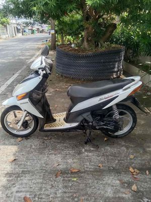 Honda Click 110 Trắng biển 95 máy êm ru. Mua bán Xe máy tại Quận Cái Răng Cần Thơ được đăng bởi Cầm Đồ Minh Tấn