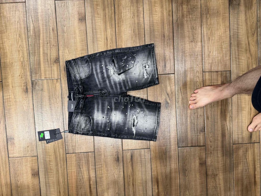 Quần short jean nam Dsquared2 size 31. Mua bán Quần áo tại Huyện Chương Mỹ Hà Nội được đăng bởi thế giới phụ kiện đồ da si hiệu hình 1