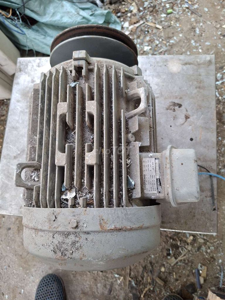 Mô tơ điện Hitachi 3 pha 5 ngựa. Mua bán Đồ chuyên dụng, Giống nuôi trồng tại Quận Liên Chiểu Đà Nẵng được đăng bởi le minh chien hình 1