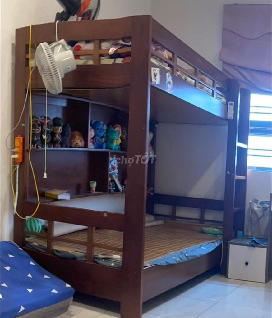 Giường tầng Gỗ thịt Nâu Tiết kiệm không gian. Mua bán Giường, chăn ga gối nệm tại Quận Long Biên Hà Nội được đăng bởi Le Trang hình 1