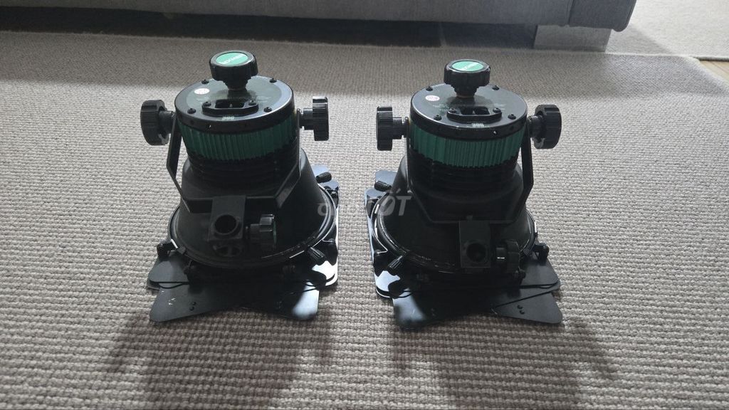 Fresnel Luxmen Suntiger 306 Đèn Quay Phim. Mua bán Máy ảnh, Máy quay tại Thành phố Thủ Đức Tp Hồ Chí Minh được đăng bởi Anh Linh hình 1