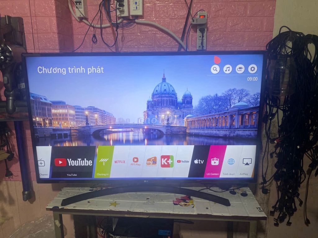 Smart Tivi LG  49 inch (49UK6340PTF) 4K