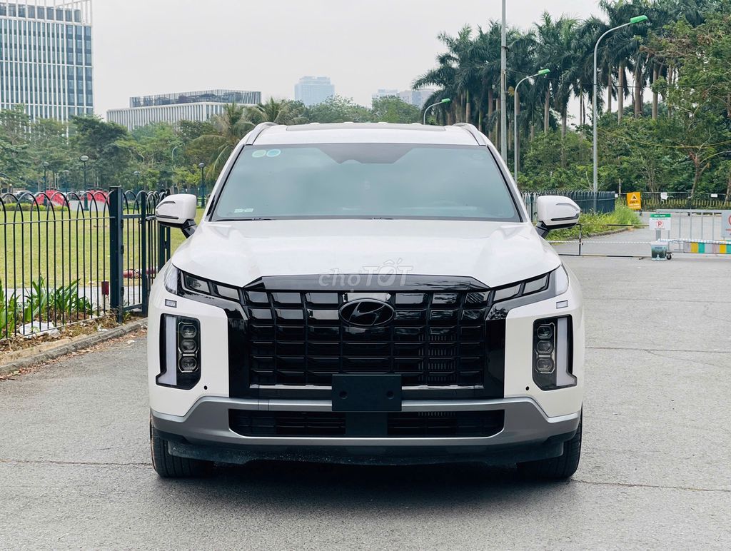 Hyundai Palisade 2023 Prestige 6 chỗ - 4000 km