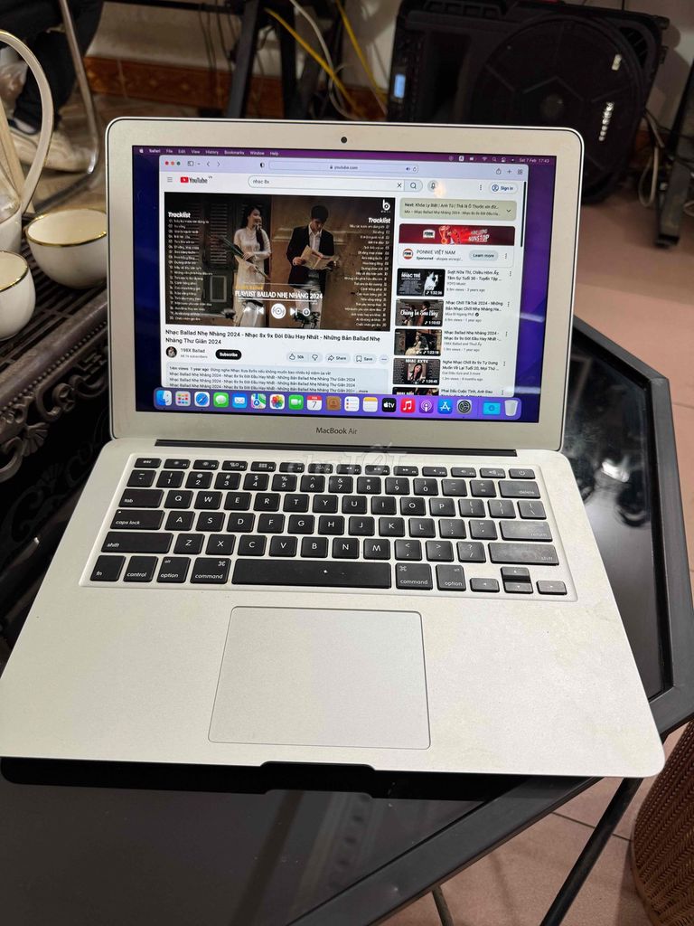 Apple MacBook Air i5 8GB/SSD Bạc. Mua bán Laptop tại Huyện Thạch Thất Hà Nội được đăng bởi Tạ việt hoàng hình 1