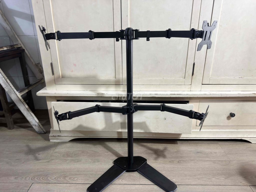 Giá đỡ màn hình 2-4 Đen đã qua sử dụng. Mua bán Phụ kiện (Màn hình, Chuột...) tại Thị xã Tân Uyên Bình Dương được đăng bởi Nguyễn Linh hình 1