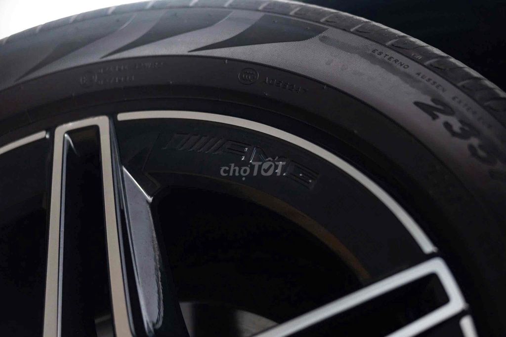 Mercedes Benz GLC300 4matic 2021 Đen // Kem. Mua bán Ô tô tại Quận 7 Tp Hồ Chí Minh được đăng bởi Nguyễn Lê Trung hình 7