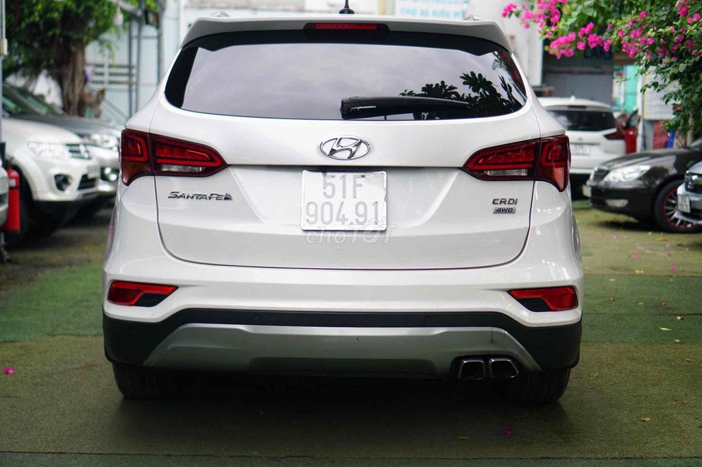 Hyundai Santa Fe 2016 2.2 AT 4WD - 90000 km. Mua bán Ô tô tại Quận Bình Tân Tp Hồ Chí Minh được đăng bởi Long  hình 2