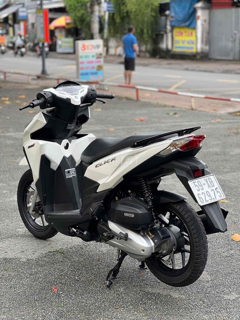 HONDA CLICK THÁI 2017 BSTP CHÍNH CHỦ KHOÁ SMK. Mua bán Xe máy tại Thành phố Thủ Đức Tp Hồ Chí Minh được đăng bởi Xe Máy Nguyễn Phụng hình 5