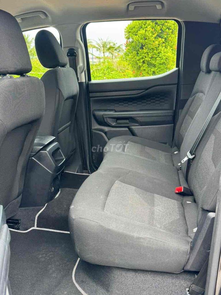 Ford Ranger XLS AT 2024 4x2 17000 km. Mua bán Ô tô tại Quận Tân Bình Tp Hồ Chí Minh được đăng bởi Sài Gòn Ford hình 11