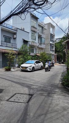 Plot of land 72 m² · Đường Nguyễn Văn Quá