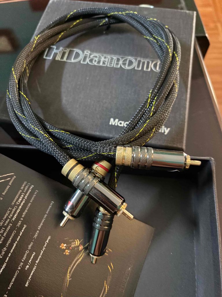 Dây cáp AV HiDiamond 4VRC Đen. Mua bán Phụ kiện (Màn hình, Chuột...) tại Quận 1 Tp Hồ Chí Minh được đăng bởi Phuoc Phan hình 1