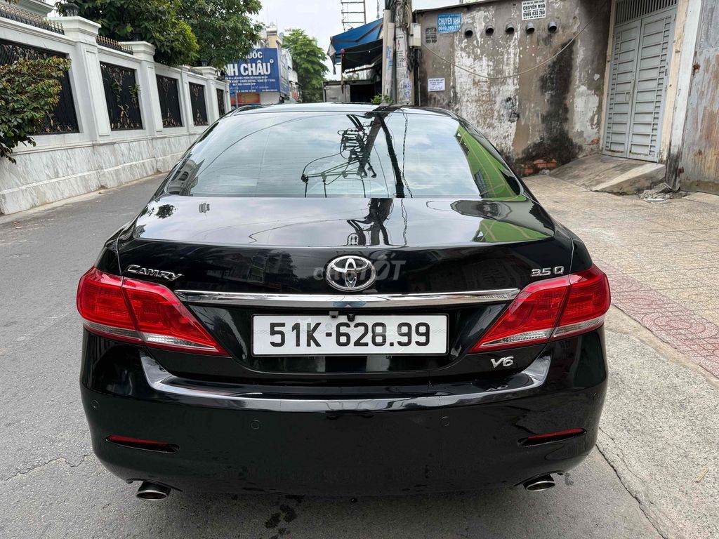 Toyota Camry 3.5Q 2011
