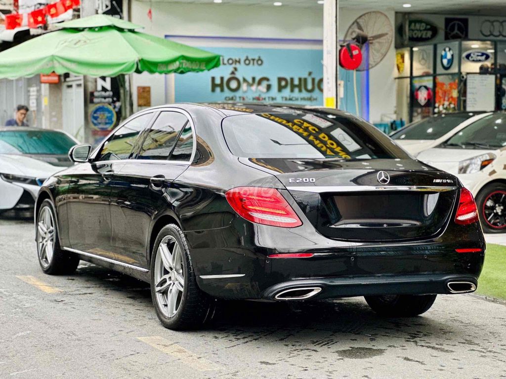 Mercedes Benz E200 Model 2017. Mua bán Ô tô tại Quận 8 Tp Hồ Chí Minh được đăng bởi Hồng Phúc hình 2