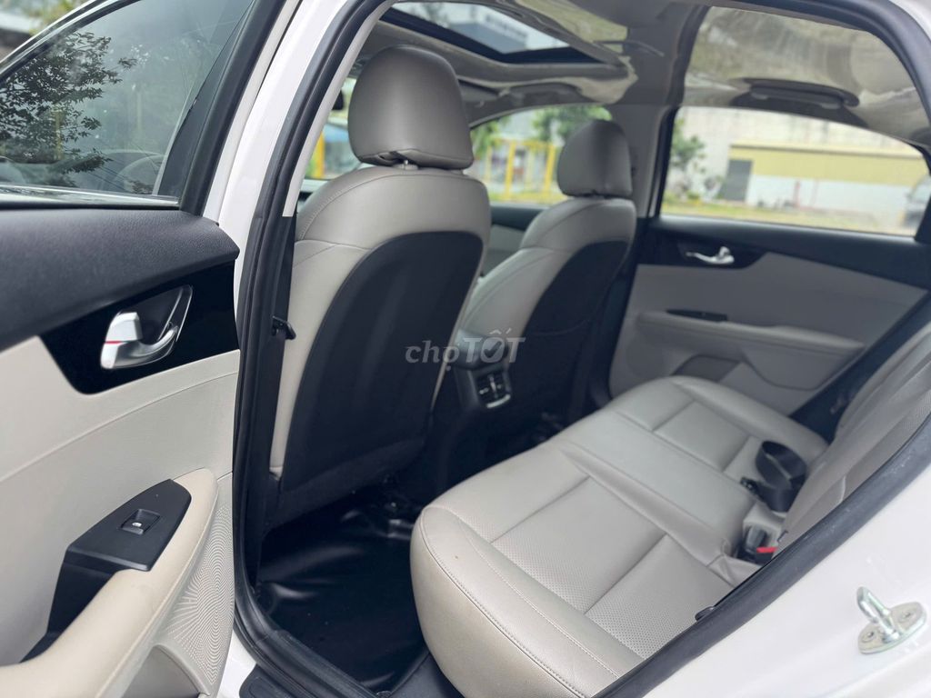 Kia Cerato 2020 1.6 AT Luxury  - 47000 km. Mua bán Ô tô tại Thành phố Long Xuyên An Giang được đăng bởi Dương Thế Anh hình 11
