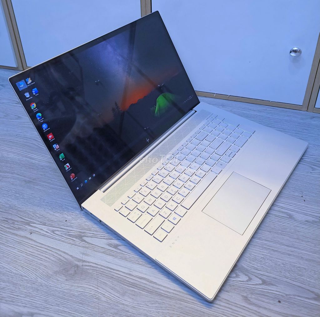 Hp Envy 17, Ram 16GB , MX330 4GB ,Màn Oled cảm ứng