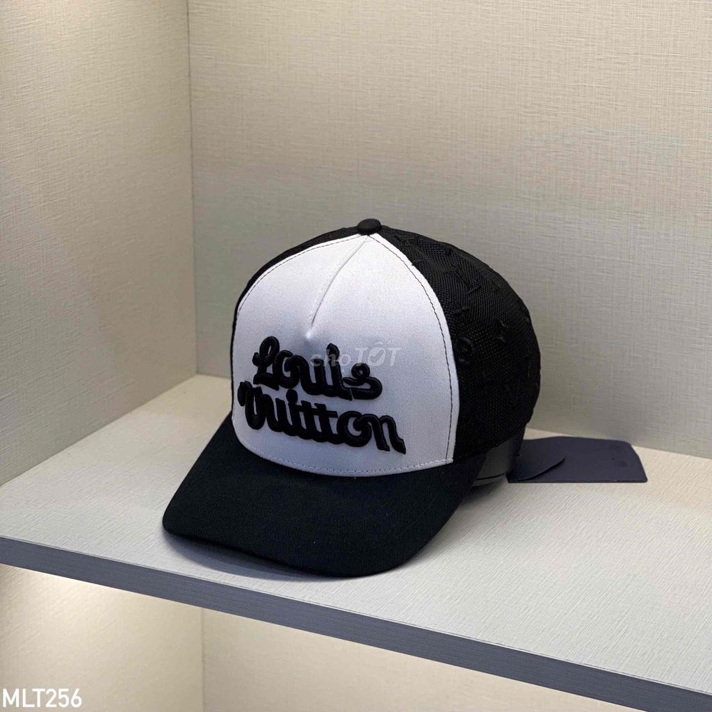 Mũ lưỡi trai Louis Vuitton Lưới. Mua bán Phụ kiện thời trang khác tại Huyện Đức Hòa Long An được đăng bởi Khánh Hà hình 1